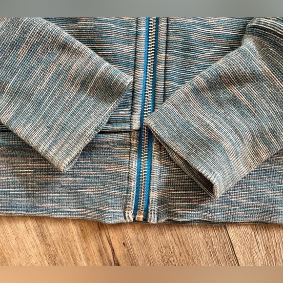 EUC- 💙Lululemon Blue and Creme We are From Space Scuba Hoodie *Stretch💙 - Picture 8 of 13